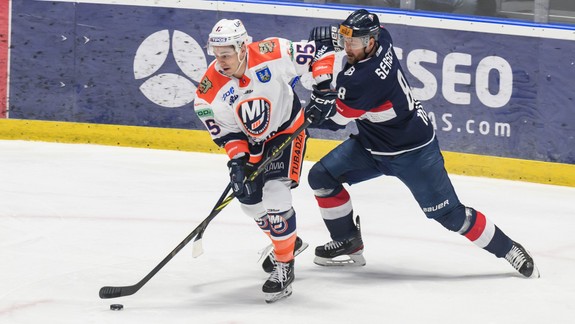 Hokej: Slovan podľahol Michalovciam 1:2