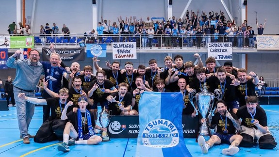 Florbal: Tsunami Záhorská Bystrica oslavuje po siedmich rokoch extraligový titul