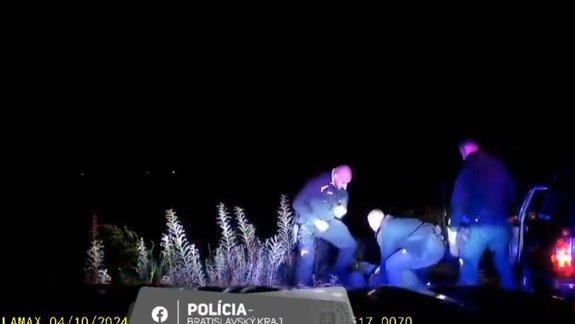 VIDEO Šialená naháňačka i streľba: Policajti prenasledovali od Lamača do Stupavy nadrogovaného vodiča