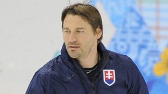 HC Slovan čaká obmena, asistentom trénera je Vlado Országh