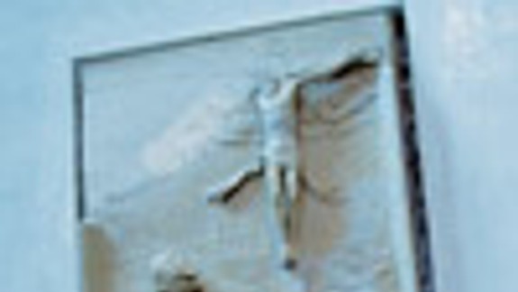 Na náhrobku generála je veduta Prešporku