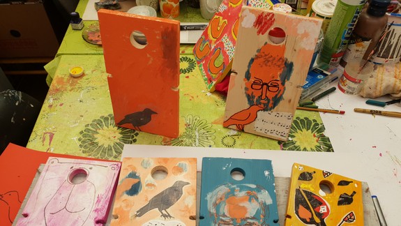 V Dúbravke osadia vtáčie búdky s motívmi Deža Ursinyho