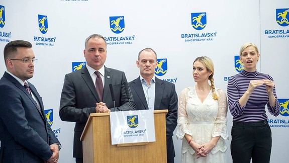 Poznáte osobnosť alebo organizáciu hodnú úcty? BSK prijíma návrhy kandidátov na ocenenia