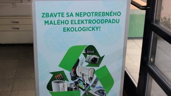 Čo so starou žehličkou? Dúbravka už má kontajner na malé elektrospotrebiče 
