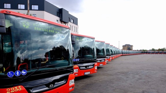 Pre opravu komunikácie mení Dopravný podnik trasu piatich autobusových liniek MHD