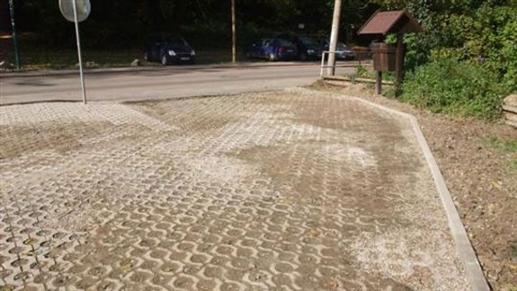 Na Železnej studienke mesto opravilo parkovisko