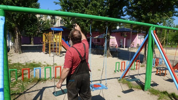 Volejbalové ihrisko na Raketovej ulici dostalo novú sieť a lopty