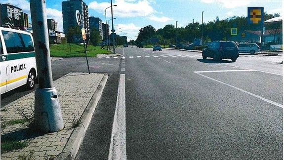 Mladý vodič jazdil na Hodonínskej bez vodičského preukazu a v poškodenom aute