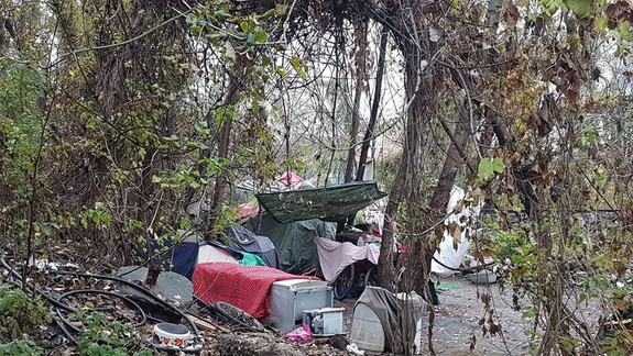 VIDEO a FOTO: Aj v hlavnom meste máme miesto odrezané od civilizácie!