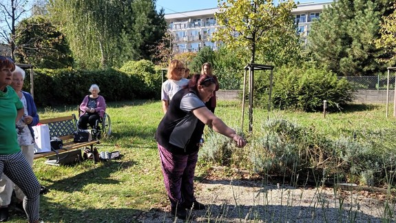 Ďalšie pekné podujatie: Petang račianskym seniorom i mladším zachutil