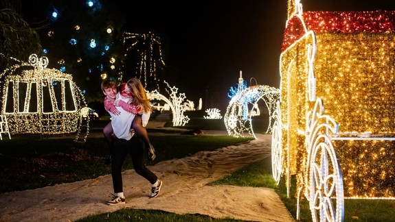 Na dostihovej dráhe v Petržalke je prvý svetelný park na Slovensku