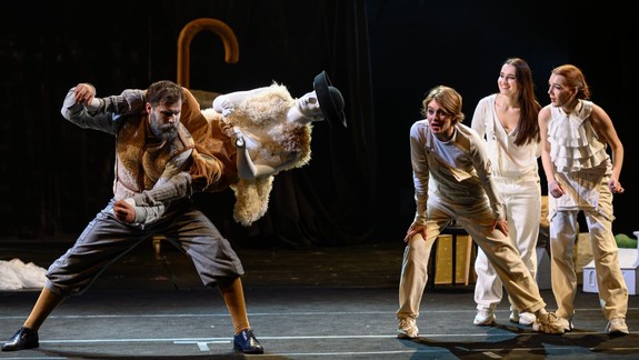 Vzniká Book club DPOH, je určený pre všetkých ľudí so záujmom o literatúru a divadlo