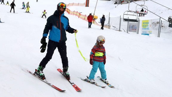 Radíme: Pri úraze končatiny na svahu je dôležité ňou nehýbať a privolať pomoc