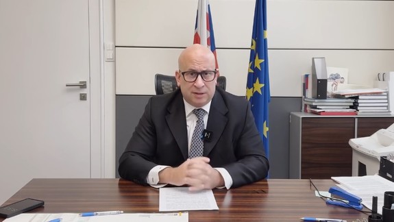 Minister Ráž odvolal vedenie ZSSK, firmu povedie Ivana Piňosová