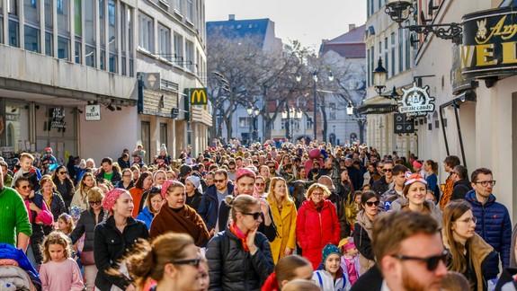 Do centra mesta sa v sobotu opäť vrátia Bratislavské fašiangy