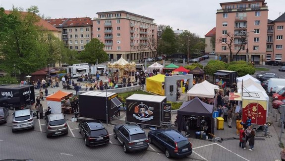 Na Dulák sa vrátil obľúbený festival vína a pouličného jedla