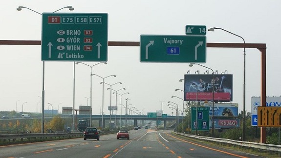 Aktivisti budú dnes protestovať proti návrhu rozšírenia diaľnice D1. Ako to urobia? 