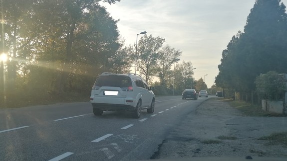 Polícia: Pruh pre cyklistov na Devínskej ceste nespĺňa parametre