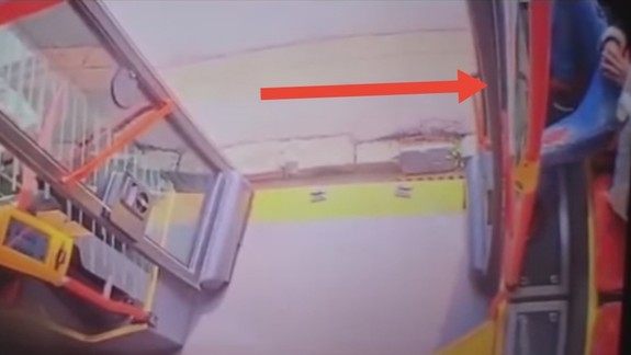 Ďalší zvrhlík! Onanoval v trolejbuse, podarilo sa ho chytiť