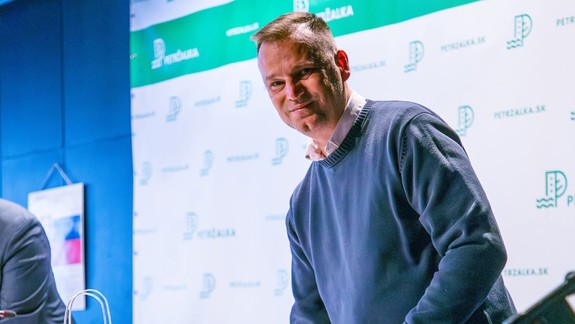 Kandidát na starostu Petržalky J. Mravec podal podnet na štátnu volebnú komisiu