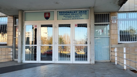 Dobrá správa  od hygienikov: V Bratislavskom kraji klesla chorobnosť na chrípku a CHPO