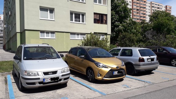 Vedeli ste? V Petržalke nemusíte najbližšie tri týždne za parkovanie platiť