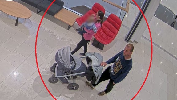 Nepoznáte tento párik? Mohol by pomôcť objasniť krádež batožiny s tisíckami eur, dokladmi a bankomatovými kartami