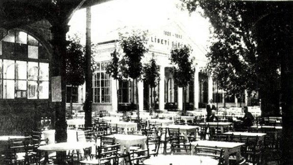 Kaviarne mali kaziť najmä zbožnú mládež