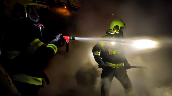 Požiar: Hasiči v noci zasahovali pod Prístavným mostom