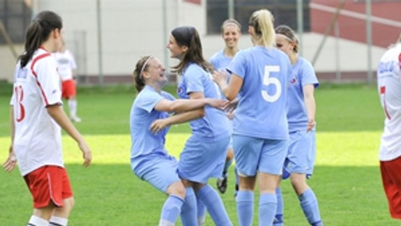 Lídrom ženskej I. ligy po 14. kole ŠK Slovan Bratislava