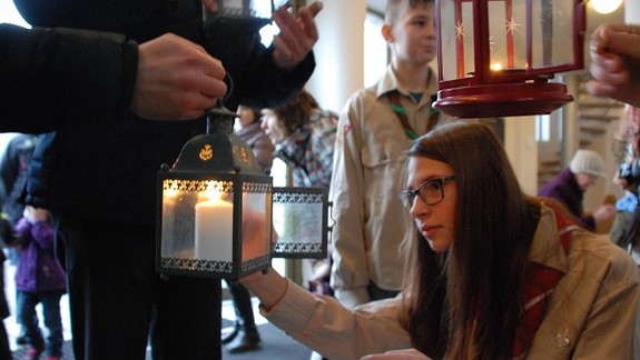 Svetlo z Betlehema príde aj do Dúbravky