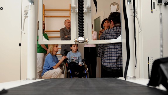 Rehabilitačné centrum Harmony v Bratislave vďaka novému prístroju rozšírilo liečbu