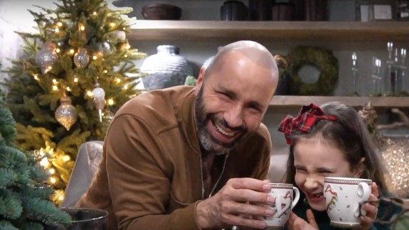 ADVENTNÝ ROZHOVOR č.21: Spevák Robo Opatovský nahral pesničku Snehuliak so svojou 6-ročnou dcérou...