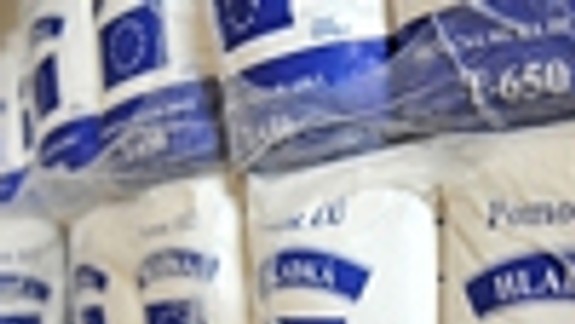 Nové Mesto ľuďom v núdzi rozdáva potraviny