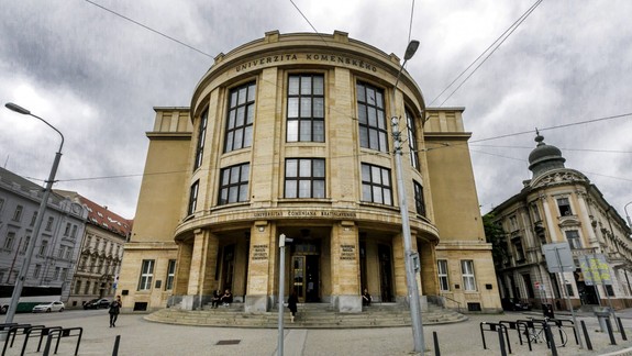 UK umožní študentom kombinované programy s európskymi univerzitami