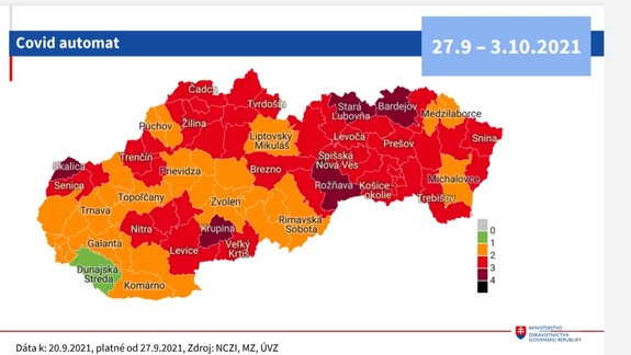 Od pondelka je päť okresov v bordovej farbe, zelená je iba Dunajská Streda