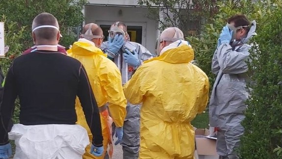 Policajti v DSS Pezinok: Robia prehliadky, zriadili aj výsluchovú miestnosť