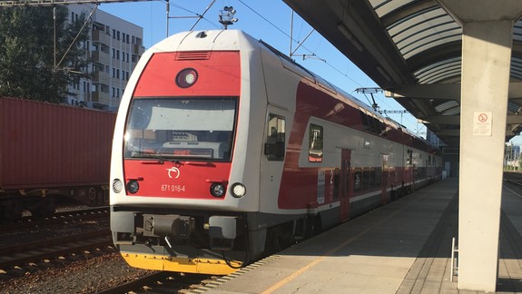 Vnútroštátne vlaky budú každý deň premávať podľa cestovného poriadku platného pre sobotu