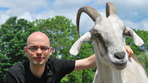 Do Bratislavy pricestuje kontroverzný vegán Tobias Leenaert