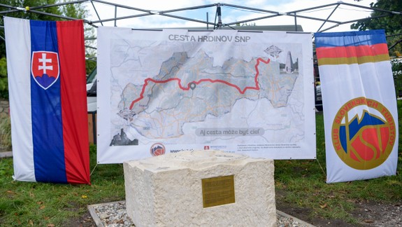 Cestu hrdinov SNP budú na Devíne a Dukle ohraničovať pamätné kamene