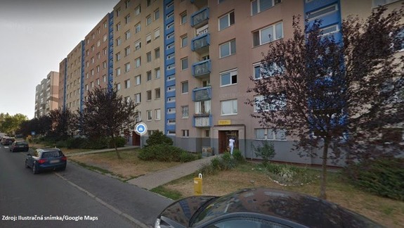 Polícia obvinila za šírenie poplašnej správy 39-ročného muža, ktorý nahlásil bombu v bytovke