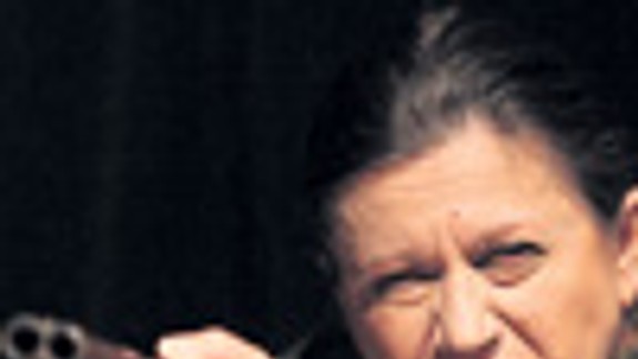 S brokovnicou na manžela – už aj v divadle Aréna