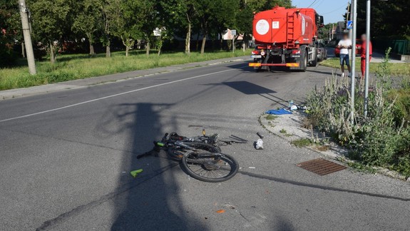 Tragédia: V Podunajských Biskupiciach zomrel po zrážke s nákladným autom cyklista