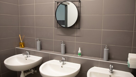 Čo na ne poviete? Na piatich petržalských školách zrekonštruovali toalety