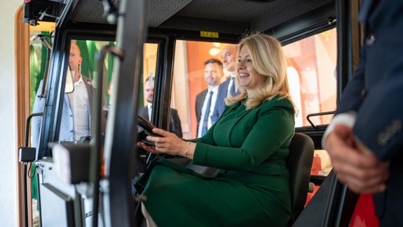 FOTO: Prezidentka navštívila Ekocentrum v Čunove, bola nadšená