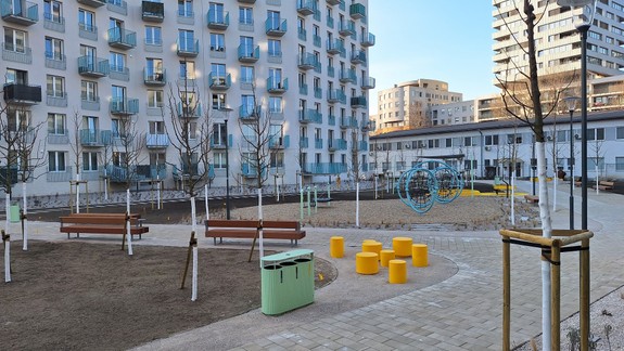 Čoskoro ho otvoria: Mestský park pri novej nájomnej bytovke v Petržalke je takmer hotový