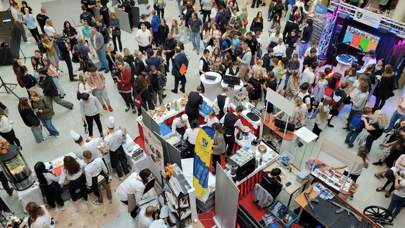 Budúcim stredoškolákom pomáha opäť pri výbere školy Deň župných škôl