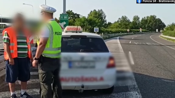 Polícia odhalila takmer 20 opitých vodičov - bol medzi nimi inštruktor autoškoly