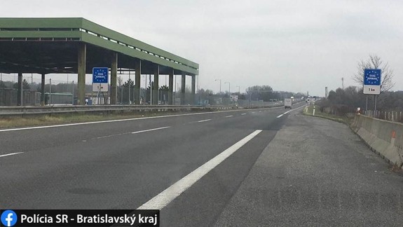 Česko pre nákazu úplne zatvára hranice: Cudzinci sa do krajiny od nedele nedostanú