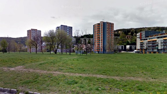 Dúbravskí poslanci sa vzdali zelene v prospech výstavby bytovky a parku